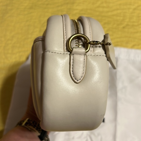 Coach cream quilted camera bag - Picture 8 of 9